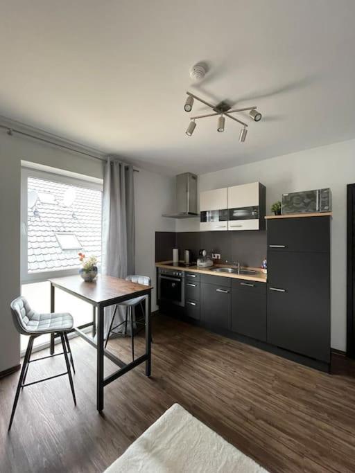 Gemutliches, Stadtnahes 2-Zimmer Apartment Mit Netflix Bielefeld Exterior photo
